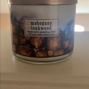Mahogany Teakwood Candle